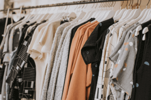 服の色が与える印象について 通信教育 通信講座のsaraスクールジャパン資格講座