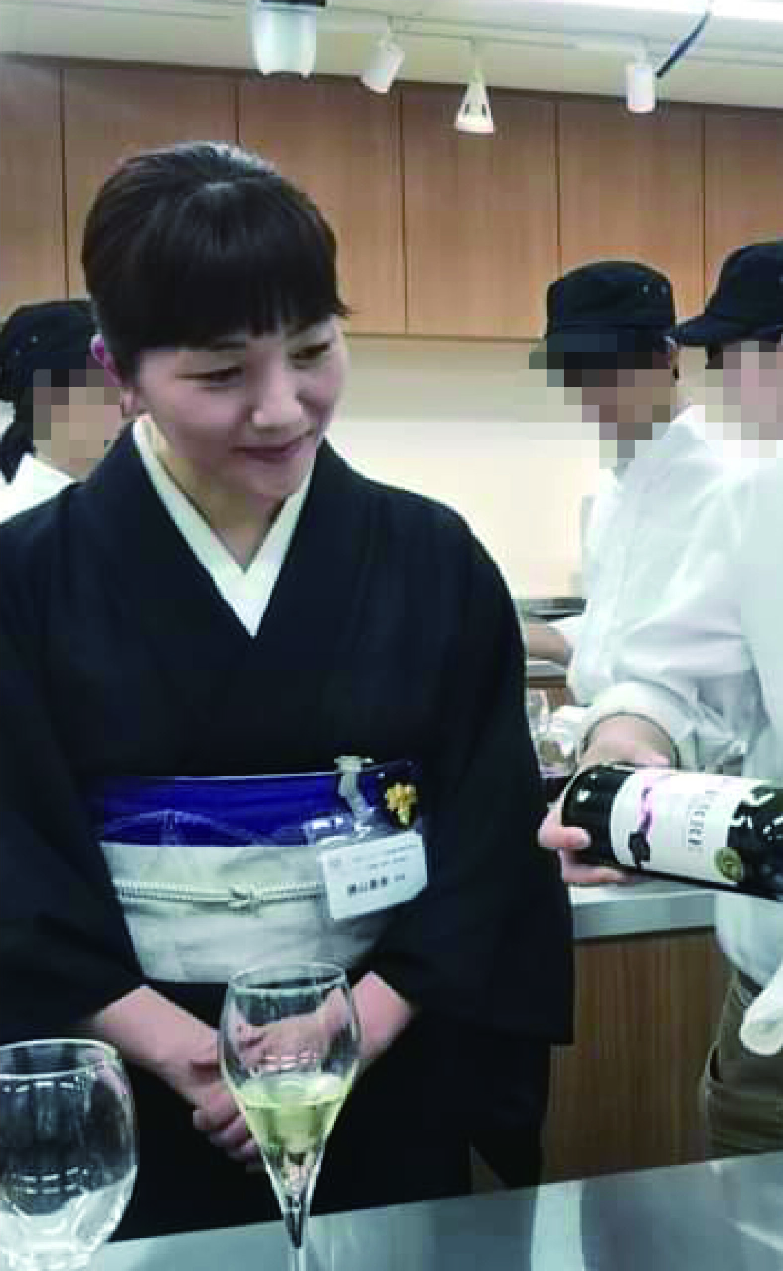 MEAL株式会社　代表取締役、社団法人日本ソムリエ協会認定シニアソムリエ＜No.1676＞<br />
勝山美幸ワインサロン、ワイン教室を主催。ワインサービス業務23年継続。<br />
ワイン、酒類に関する企業のコンサルタント、コーディネートを中心に、料理やワイン教室のセミナーや講師活動に関する企画、プロデュースを行っている。<br />
シャンパーニュ騎士団のオフィシエの称号を持ち、アジア唯一のフランスNo.1ニコラフィアットの公式ブランドアンバサダーでもある。<br />
●北海道新聞　道新文化センターワイン講師　17年継続<br />
●ワインセミナー、ワイン企画での講演、講師<br />
<br />
過去タイアップ企業<br />
サッポロビール株式会社、日本酒類販売株式会社、日本航空株式会社、武田薬品工業、株式会社モトックス、JR北海道、北海道ガス株式会社、株式会社読売旅行、ベルエポック製菓調理専門学校講師、他多数<br />
<br />
・ワイン教室、オンラインワイン教室、料理教室<br />
https://coubic.com/miyuki-wine<br />
・Facebook<br />
勝山美幸<br />
・インスタ<br />
Miyuki Katsuyama<br />
・Twitter<br />
@m_katsuyama<br />
・料理屋botan<br />
https://hitosara.com/0006139761/?cid=gm_hp