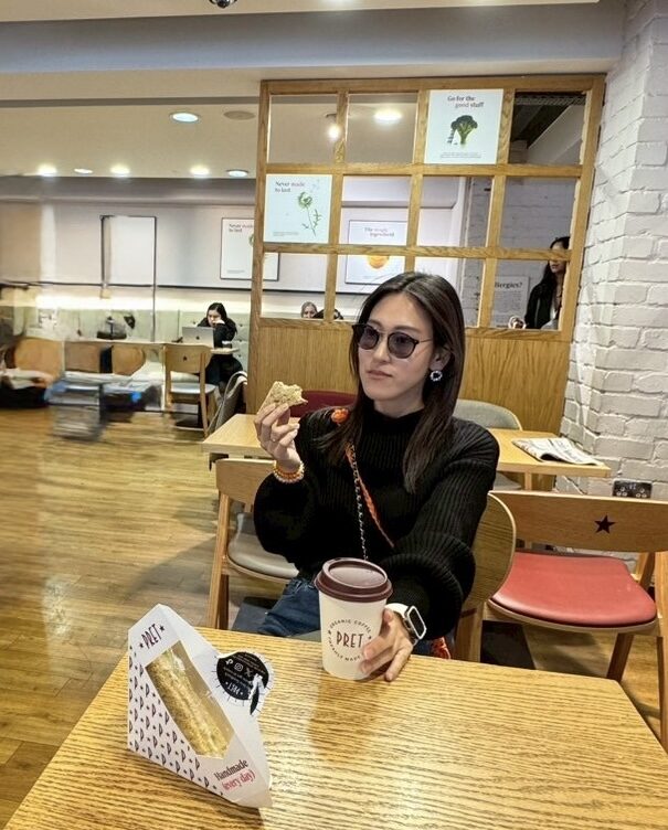 仕事と勉強の両立なんてと思っていた私を隣でフォローしてくれたスクールさんに感謝しております。